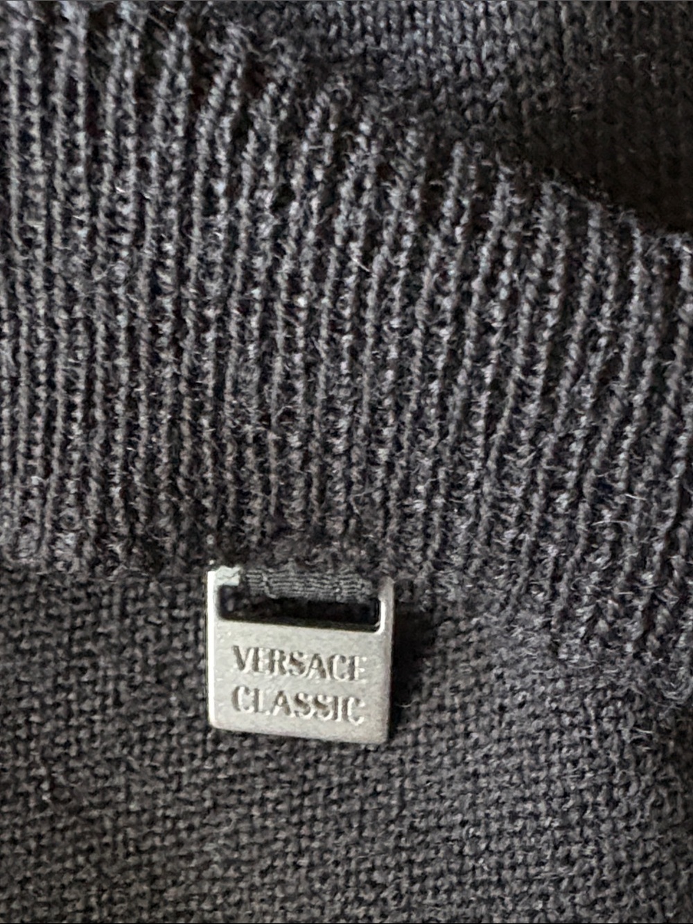 90s VTG Archive Versace Classic 100% Merino Wool Embroidered Shoulder Sweater L - Picture 11 of 14